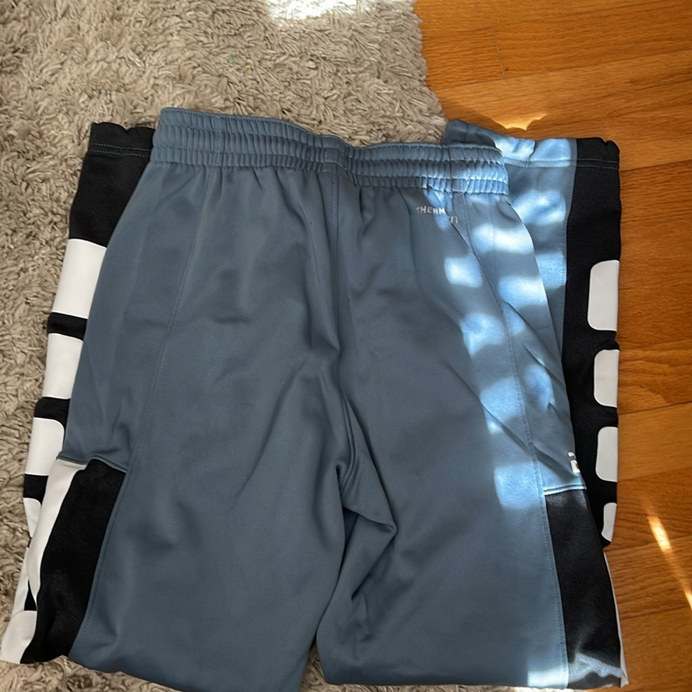 Nike jogging - Picture 3 of 3